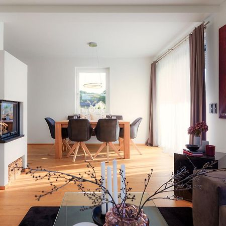Platschberg Urban Hideaway - Stilvolles Ferienhaus Mit Pool An Der Weinstrasse 버그하우젠 객실 사진