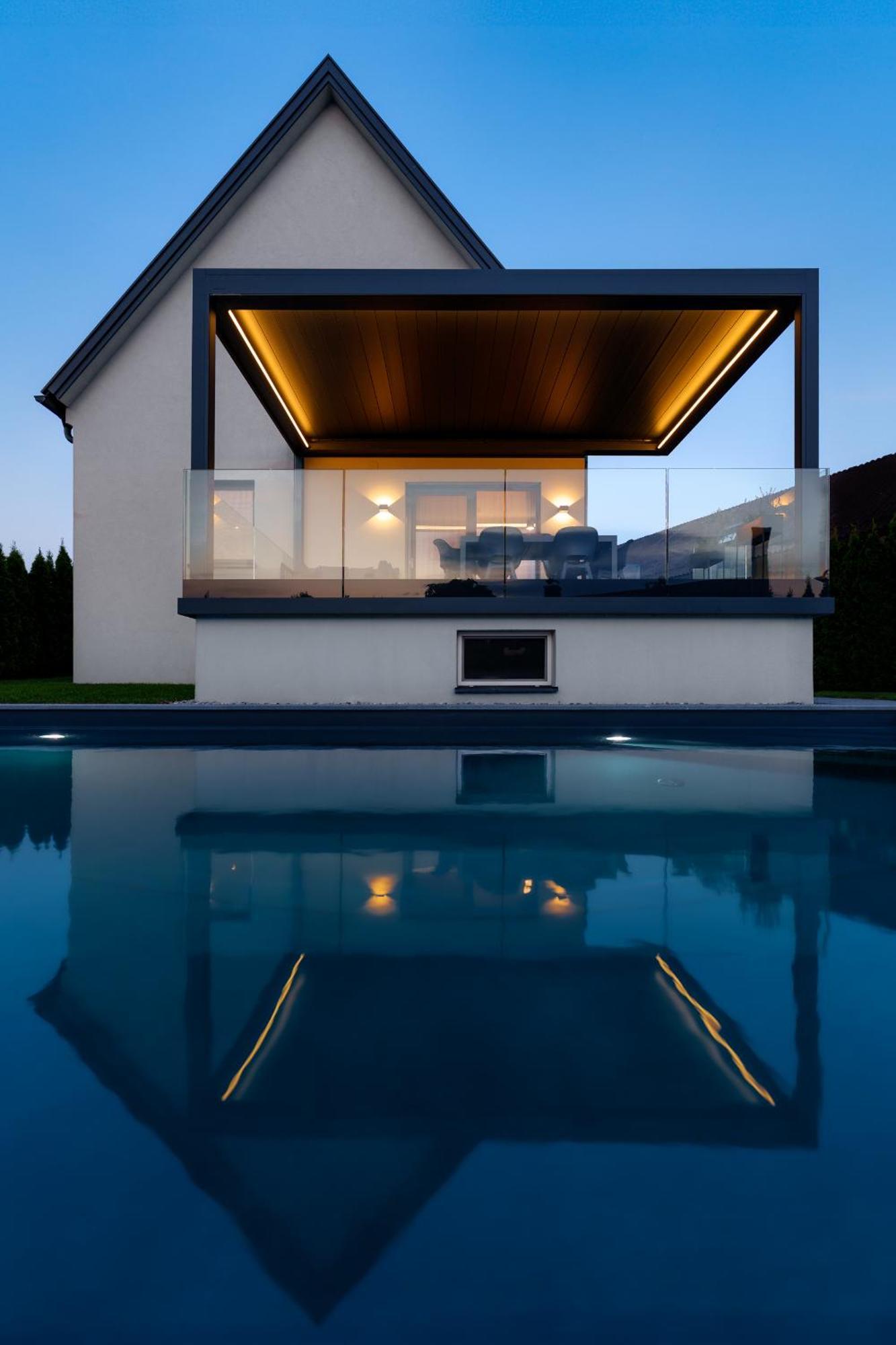 Platschberg Urban Hideaway - Stilvolles Ferienhaus Mit Pool An Der Weinstrasse 버그하우젠 객실 사진