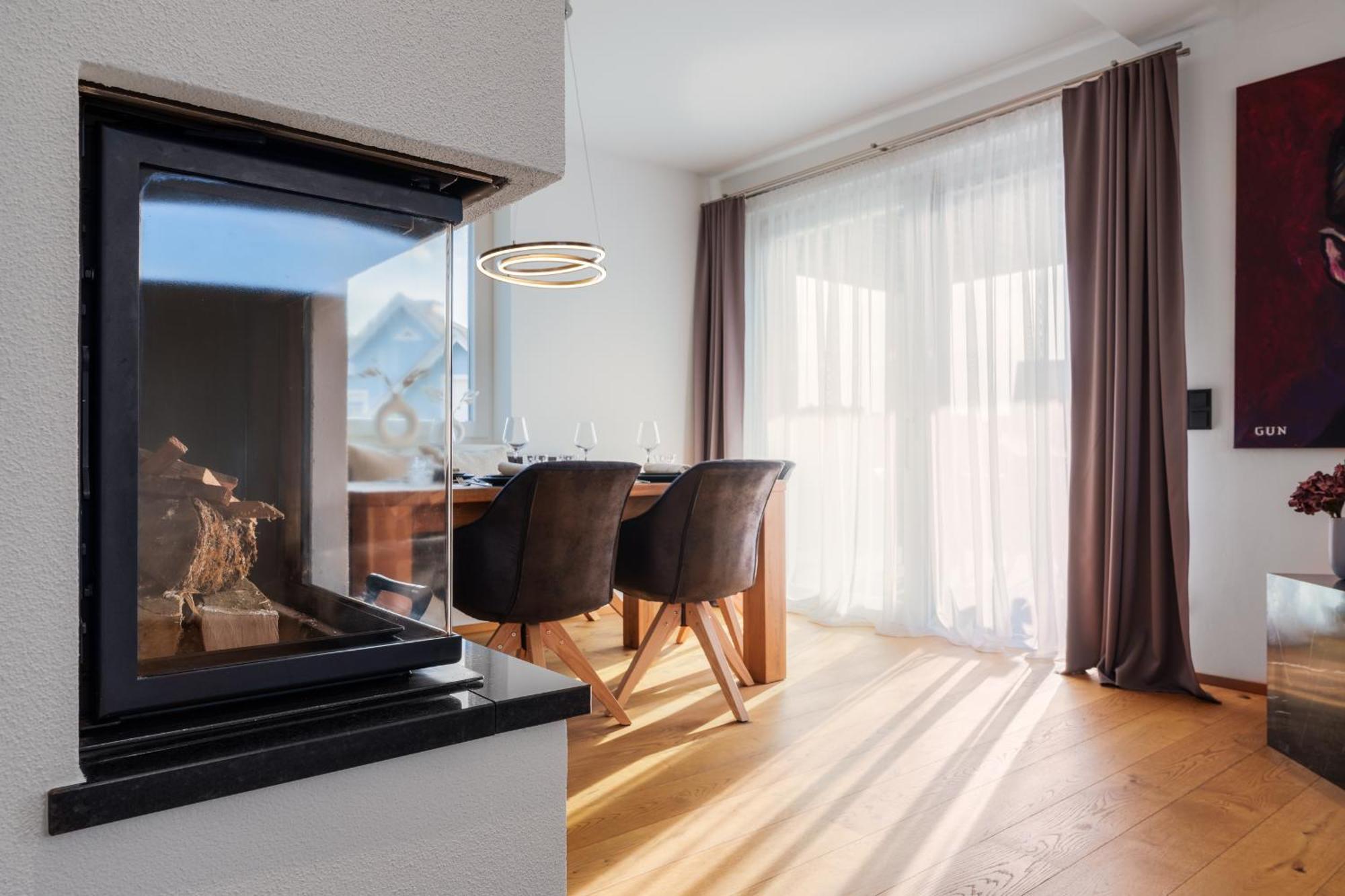 Platschberg Urban Hideaway - Stilvolles Ferienhaus Mit Pool An Der Weinstrasse 버그하우젠 객실 사진