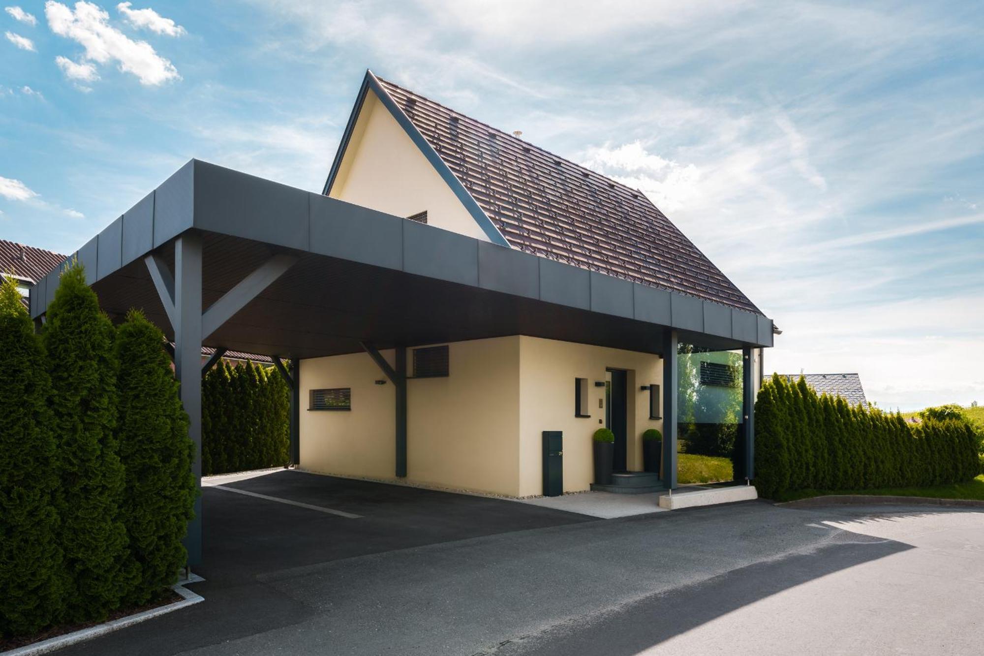 Platschberg Urban Hideaway - Stilvolles Ferienhaus Mit Pool An Der Weinstrasse 버그하우젠 객실 사진