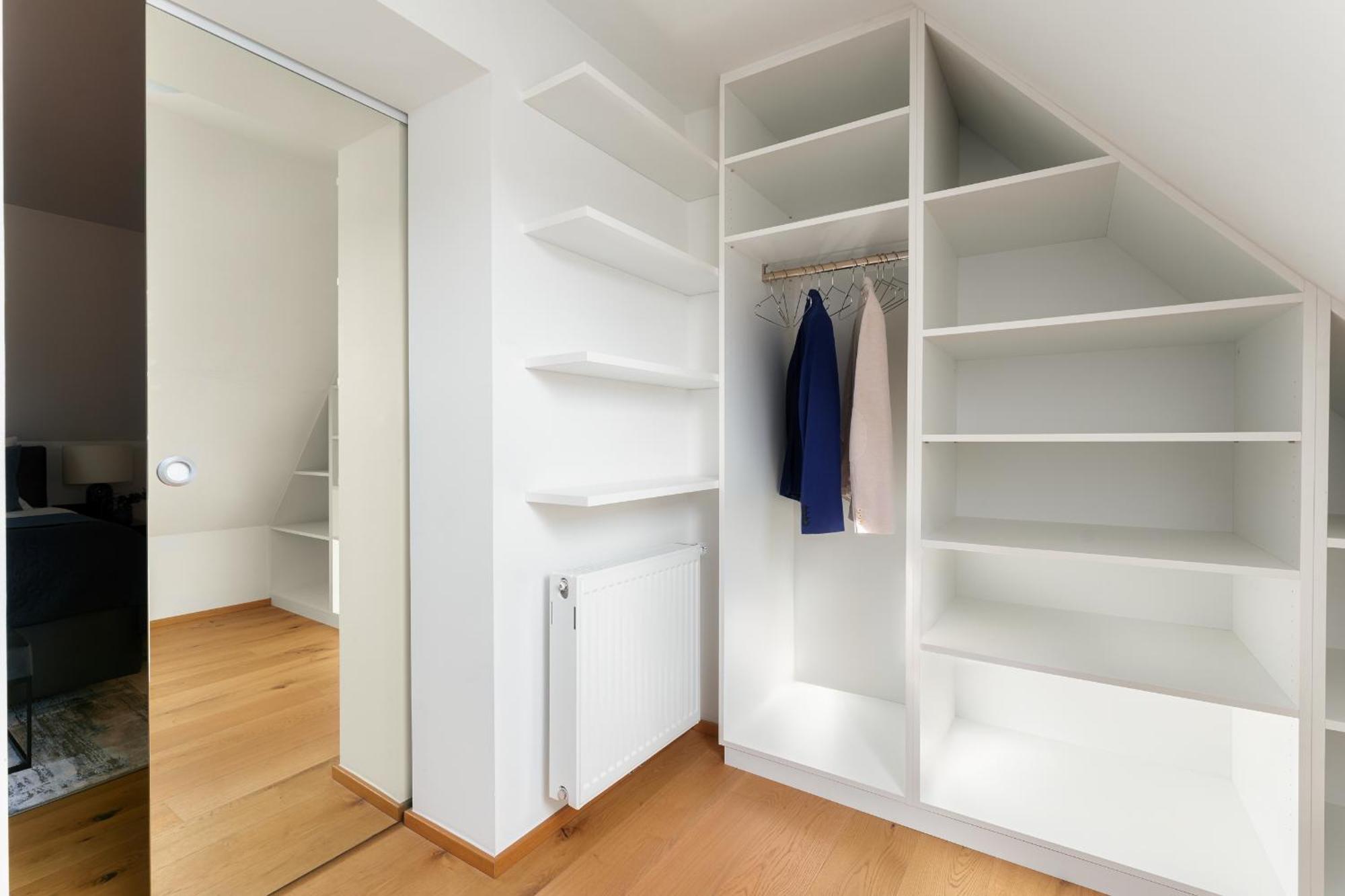 Platschberg Urban Hideaway - Stilvolles Ferienhaus Mit Pool An Der Weinstrasse 버그하우젠 객실 사진